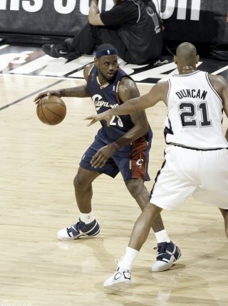21年nba总决赛冠军是(2021年nba总决赛谁是冠军)，揭秘！2021年NBA总决赛冠军揭晓，揭秘！2021年NBA总决赛冠军揭晓