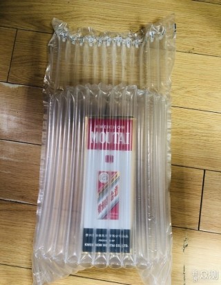 白酒怎么发快递(哪些快递公司可以寄白酒)，白酒快递攻略，哪些快递公司可寄送白酒？，白酒快递攻略，哪些快递公司可寄送白酒？