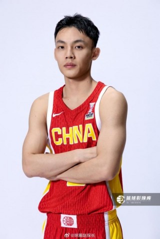 最新中国男篮名单(最新中国男篮名单赵睿)
