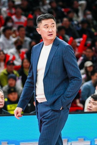 杜锋不再担任广东主教练(杜锋不再担任广东队主教练)