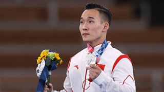 谌龙输了央视怒了(2021 谌龙输了)，央视对谌龙失利表达不满，央视对谌龙失利表达强烈不满