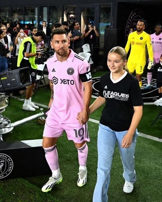 梅西为什么那么爱老婆(梅西为什么那么爱老婆呢)