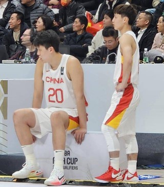 中国男篮对阵日本(中国男篮对阵日本12人名单)
