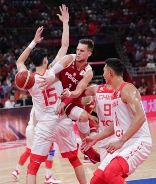 2019男篮世界杯中国vs波兰(2019男篮世界杯中国vs波兰腾讯解说)，腾讯解说揭秘，中国男篮对决波兰的激烈瞬间，腾讯解说揭秘，2019男篮世界杯中国对决波兰的激烈瞬间