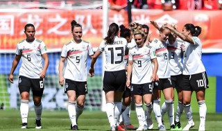 美国女足和中国女足比赛最新消息(美国女足和中国女足比赛最新消息视频)