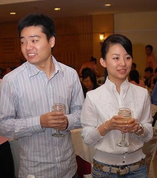 丁俊晖和潘晓婷结婚照(丁俊晖与潘晓婷身价谁高)