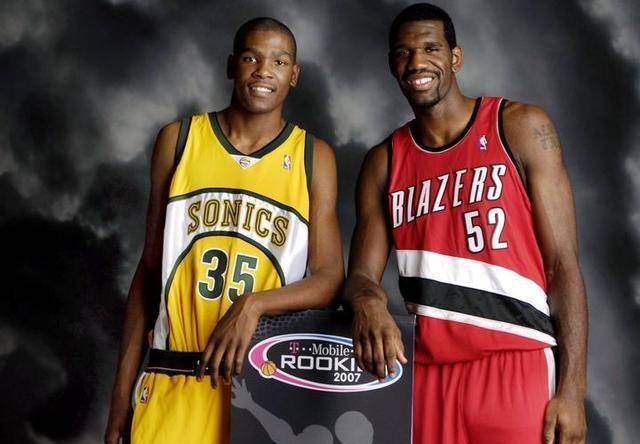 nba2007年选秀顺位(nba2007年选秀顺位重排)，NBA 2007年选秀顺位重排揭秘，NBA 2007年选秀顺位重排揭秘，新星崛起，顺位大洗牌！  第2张