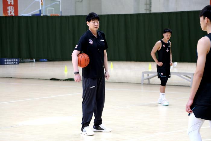 上海电视台体育频道(上海电视台体育频道女主持人)  第2张