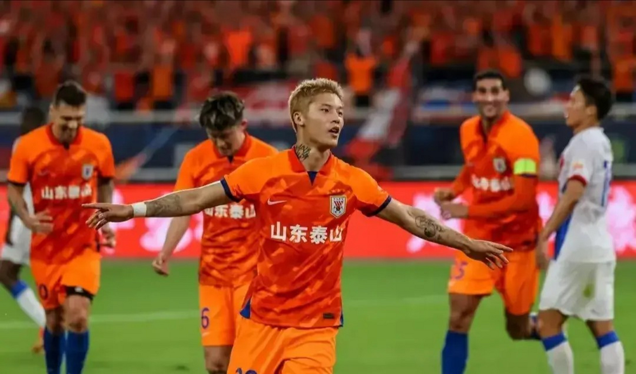 国安3比0泰山(山东泰山与北京国安热身赛)  第1张