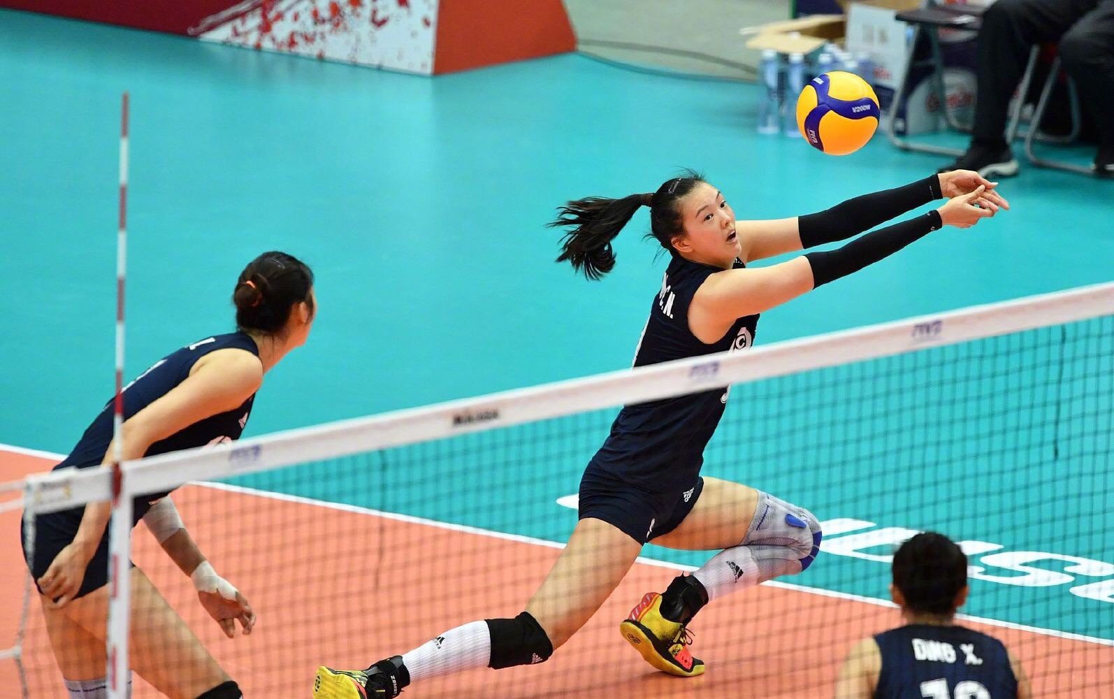 2019年女排世界杯(2024中国女排世俱杯赛程)  第2张