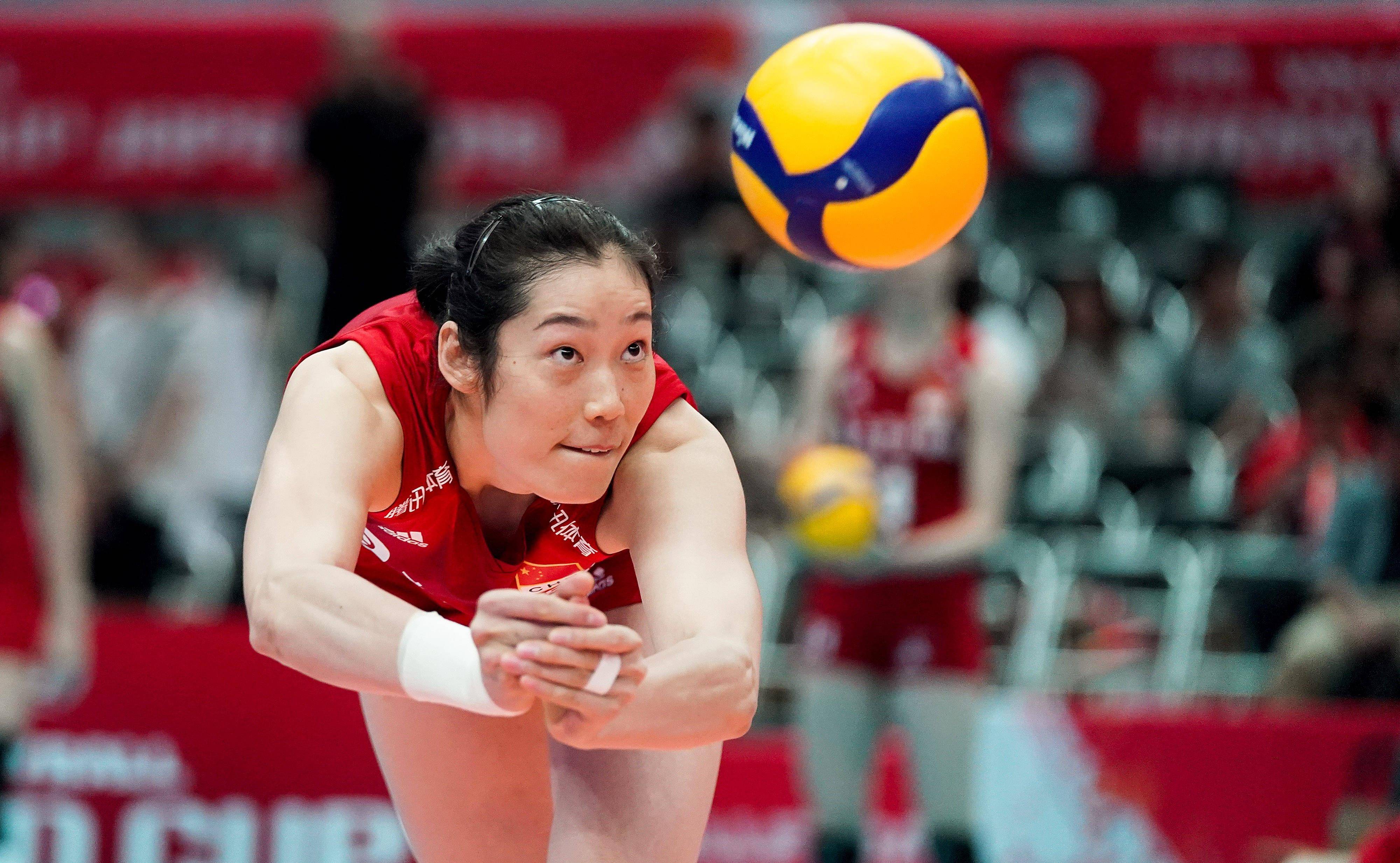 中国女排队长朱婷(中国女排队长朱婷的家人情况)  第2张